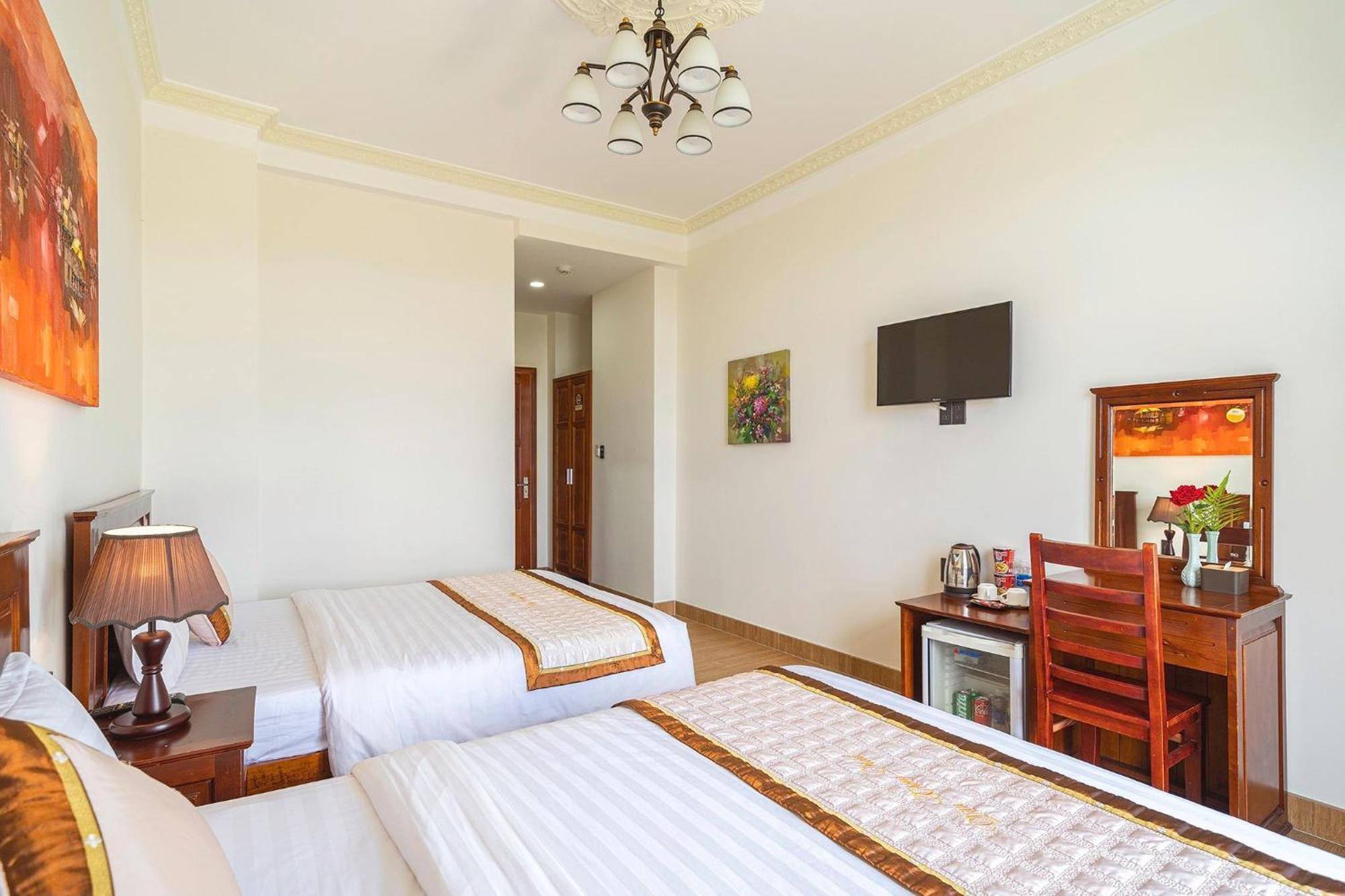 Khách Sạn Diệu Thông Da Lat Exterior foto