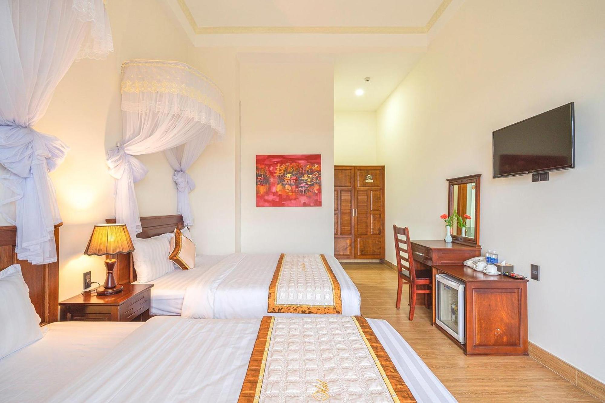 Khách Sạn Diệu Thông Da Lat Exterior foto