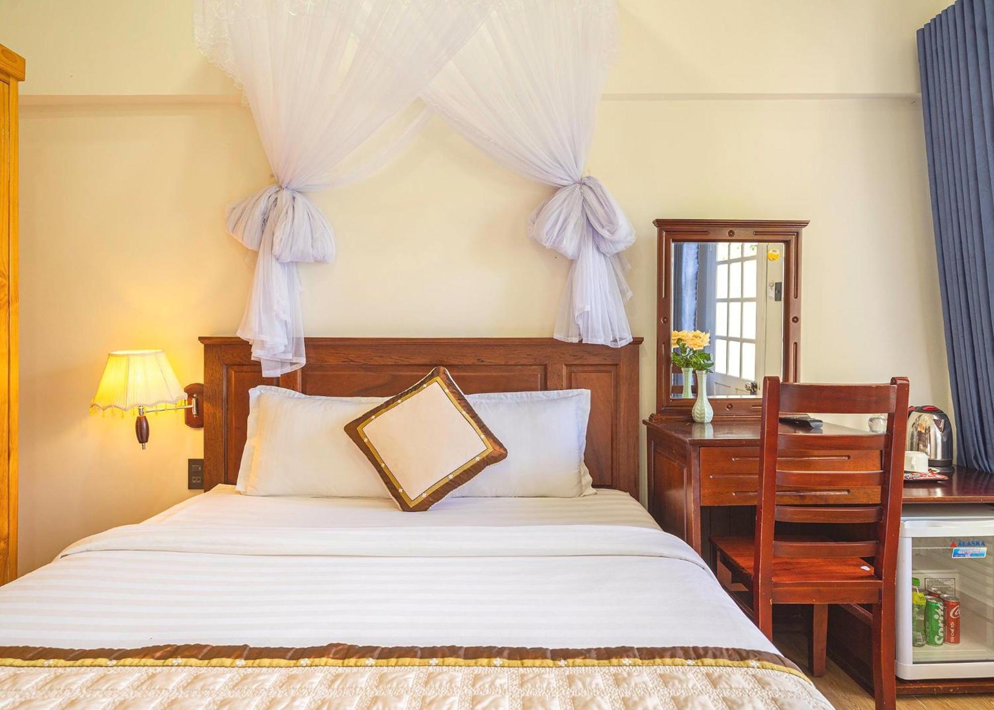 Khách Sạn Diệu Thông Da Lat Exterior foto
