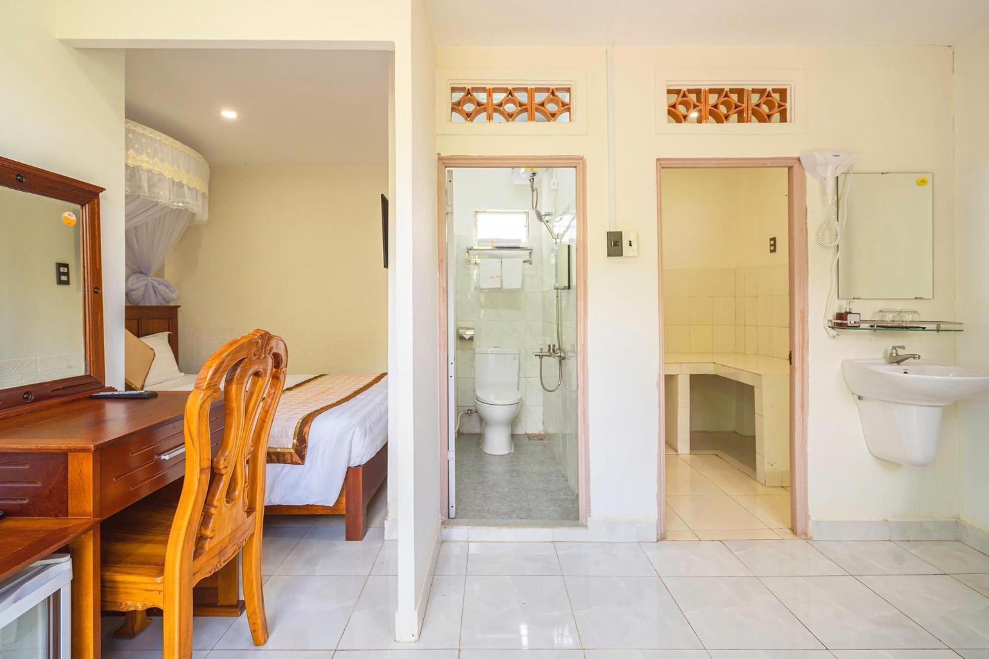 Khách Sạn Diệu Thông Da Lat Exterior foto